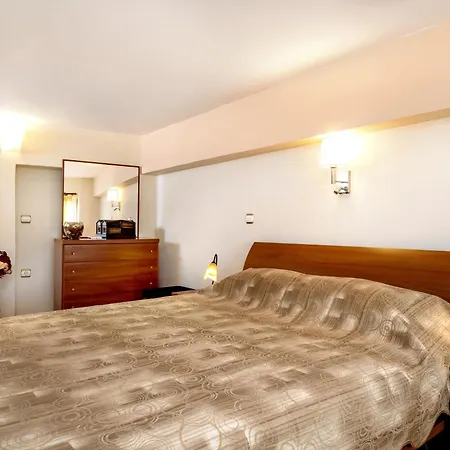 Stam's Paradise Apartman Hriszí Aktí Haniá