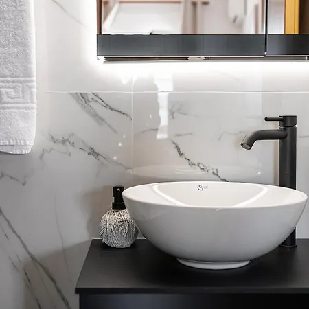 Stam's Paradise Apartman *