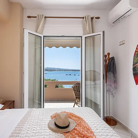 Stam's Paradise Apartment