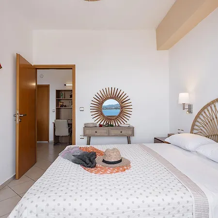 Stam's Paradise Apartment *