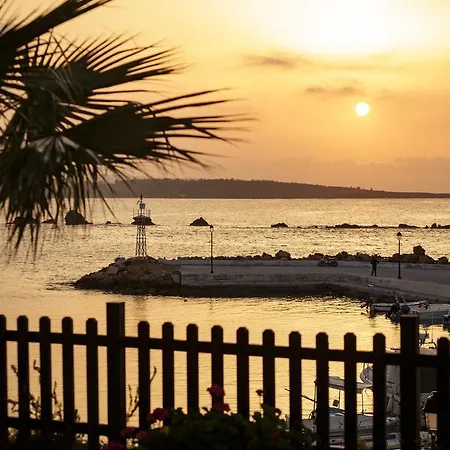 Stam's Paradise Apartman *