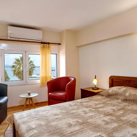 Stam's Paradise Apartment